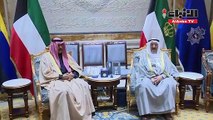 الأمير بحث تعزيز العلاقات الأخوية المتميزة مع رئيس وزراء البحرين