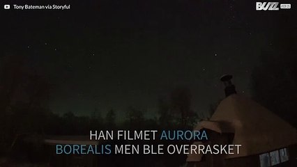 Meteor lyser opp himmelen i Lappland, Finland