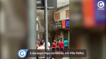Loja pega fogo na Glória, em Vila Velha