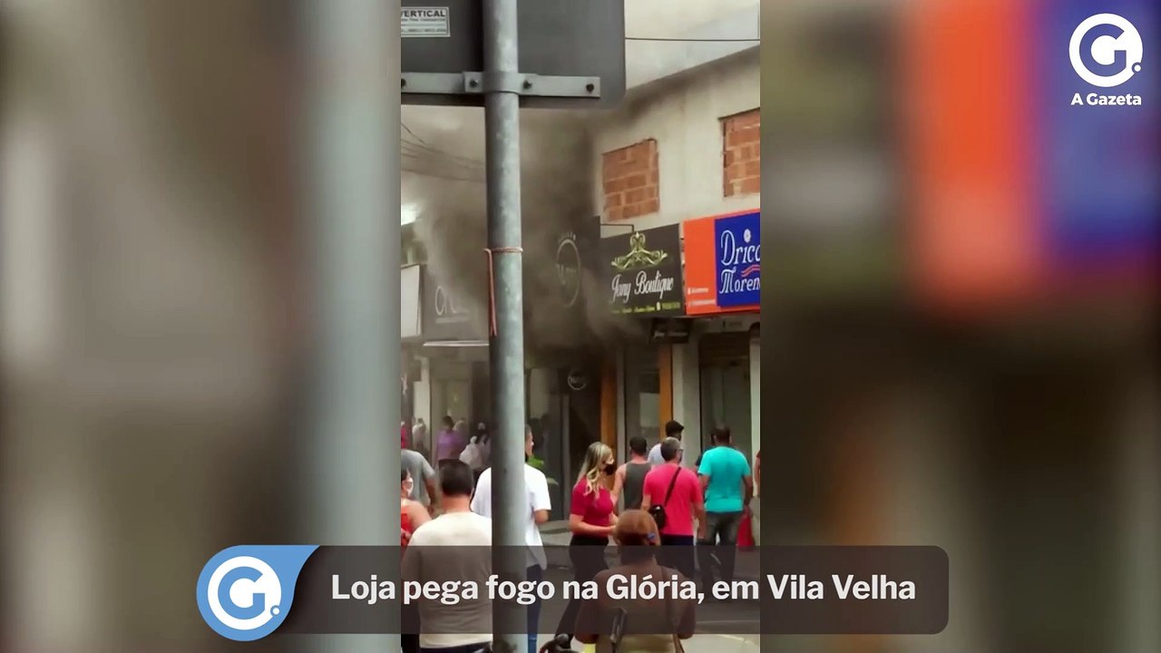Loja pega fogo na Glória, em Vila Velha