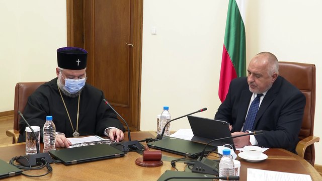 Бойко разпредели 3 млн за ремонт на храм, получи много благодарности от владика