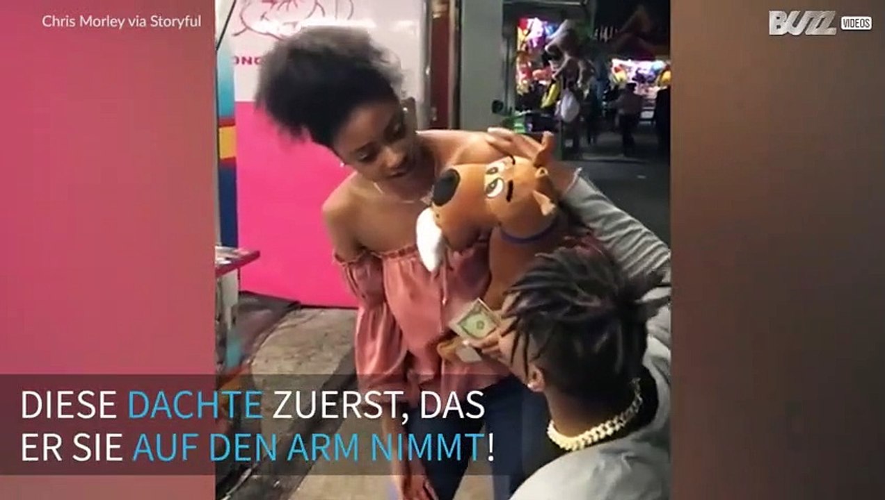 Frau denkt Hochzeitsantrag wäre ein Scherz