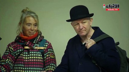 فنان يقضي 19 يوما مقيدا إلي كتلة رخامية