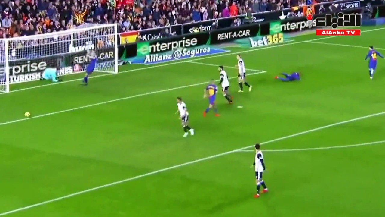 ميسي والهدف الملغي الحكم لا أسمع لا أرى لا أتكلم