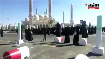 الحوثيون يهاجمون تظاهرة نسائية بصنعاء