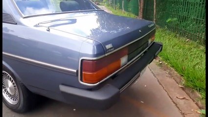 Opala Comodoro 1988 azul