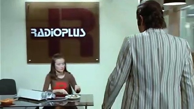 Pot de vin pour un passage radio d'une musique (extrait 3 Tout le monde il est beau tout le monde il est gentil