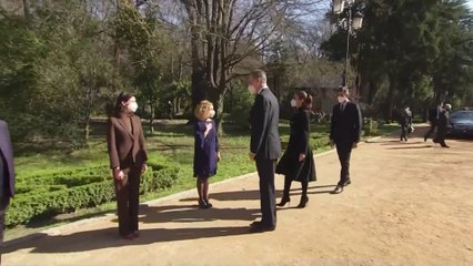 Los reyes Felipe y Letizia presiden el homenaje a las víctimas del terrorismo en los jardines del Palacio Real
