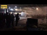 Tirs i llançaments d'objectes entre manifestants i mossos a l'aeroport