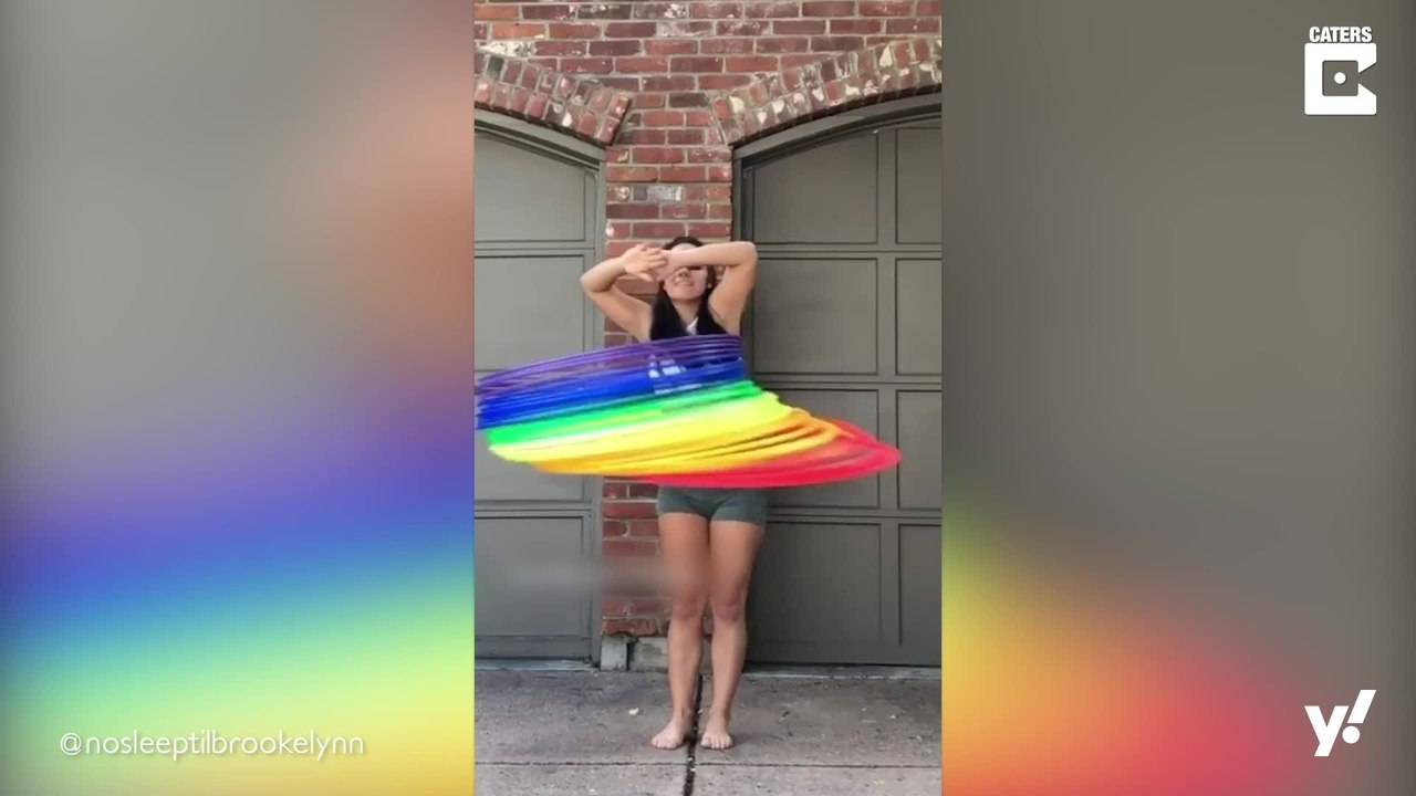 Hula Hoop: Coole Tricks mit dem trendigen Reifen