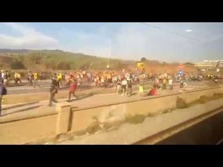 Columna entre Mataró i Sant Andreu de Llavaneres des del tren