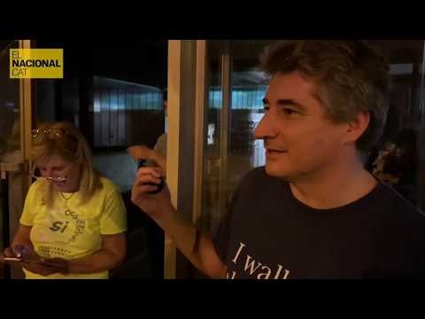 Uns veïns de la Ronda Sant Pere ens expliquen com han viscut els aldarulls: Això és una guerra