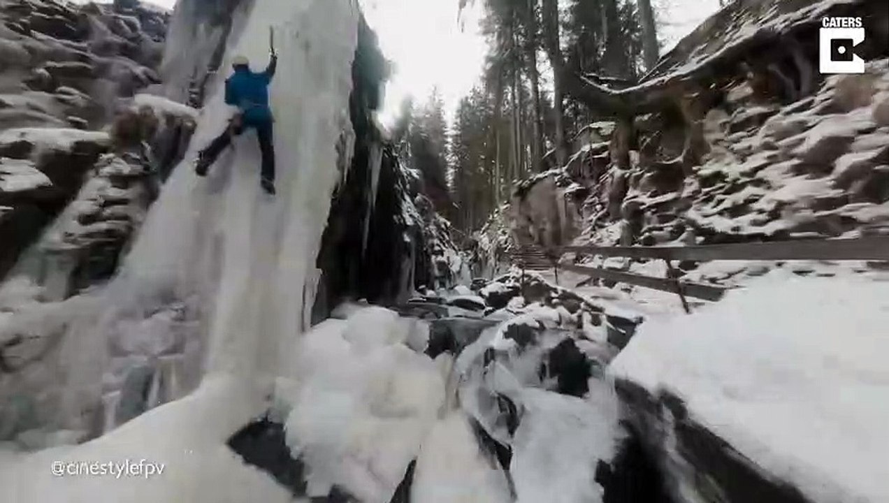 Un drone filme le lit d'une rivière en plein hiver et c'est magnifique