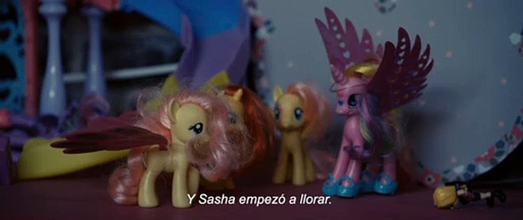 Una niña - Tráiler oficial