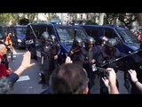 Tensió a Plaça Urquinaona quan la Policia Nacional hi ha entrat