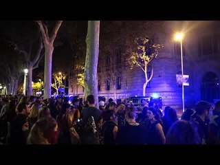 Continua la concentració davant del Palau de Justícia