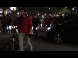 Cotxes atrapats a Diputació mentre els manifestants baixen per passeig de Gràcia