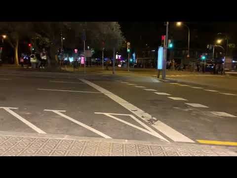 Els Mossos es despleguen pel carrer Jonqueres