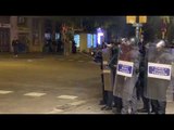 Els Mossos disparen projectils de foam des del carrer Jonqueres