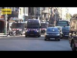 Una desena de furgonetes de la Brimo vigilen la plaça Universitat