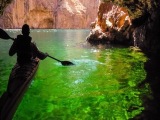 Descargar video: VIRTUAL TOUR! There is an Emerald Cove in Arizona - ABC15 Digital