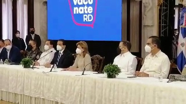 Gobierno dice actuará de forma inmediata si se comprueban efectos secundarios de AstraZeneca