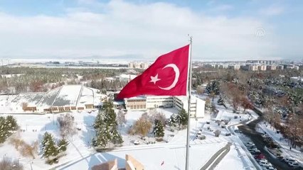 Erzurumlu çocuklardan tarihi ve simge mekanlarda İstiklal Marşı klibi