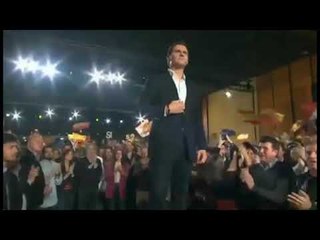 "Yo soy español, español...". Albert Rivera (Ciutadans) tanca campanya cantant a capella