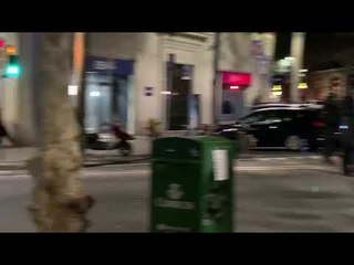 Triple cordó de la policia espanyola al carrer Griona amb Ausiàs March