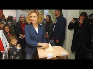 Meritxell Batet (PSOE) vota a l'Escola Pare Poveda de Barcelona