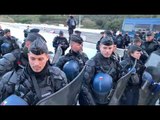 Crits de 'llibertat presos polítics' davant la policia francesa