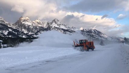 Transportation officials urge caution as Wyoming prepares for heavy snow