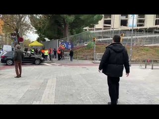 Els Mossos i la seguretat privada controlen els voltants del Camp Nou