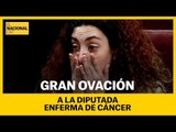 INVESTIDURA SÁNCHEZ | Gran ovación a la diputada Aina Vidal, enferma de cáncer