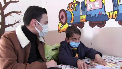 Şırnak'ta, asker olmak isteyen öğrenciye yarbaydan anlamlı hediye