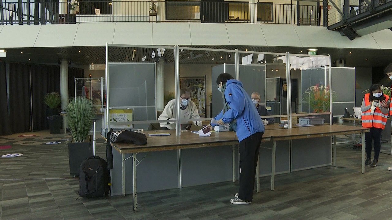 3-tägige Parlamentswahlen in den Niederlanden haben begonnen