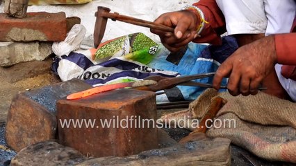 Horseshoe making on the streets of Meerut - Roadside Blacksmith