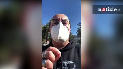 Vaccini covid, anziani assembrati e in fila per ore: la denuncia di Maurizio Casagrande