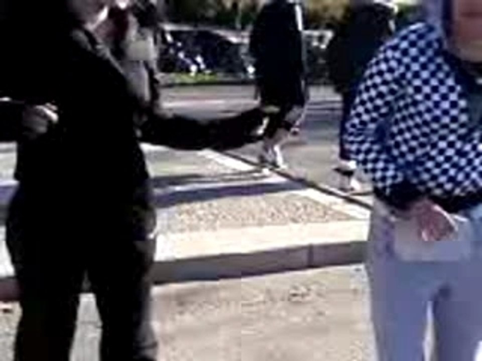 TRiMADOREi &. MOi GENRE LA DANSE DU VOLLEY xD