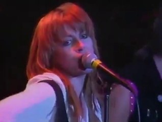 The Divinyls - Don't you go walking  NY, 12-08-1985
