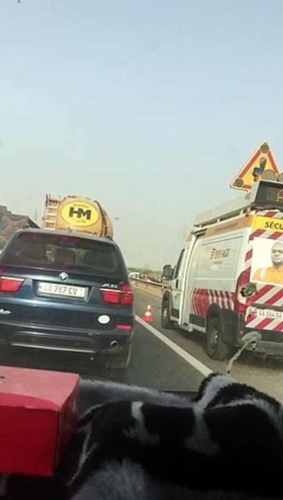 Autoroute à Péage : 3 morts dans une collision entre un bus et un camion-citerne