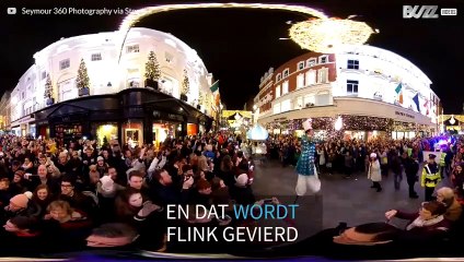 Fantastisch panoramisch uitzicht op de kerstverlichting van Dublin