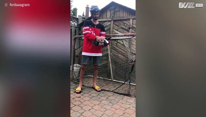 [TRANSLATE] - This is how hockey players open beers