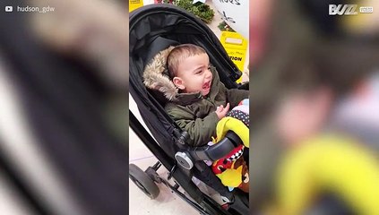 Baby voor het leven getraumatiseerd door Kerstman