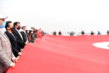 Tuzla'da İstiklal Marşı'nın 100. yılı coşkuyla kutlandı