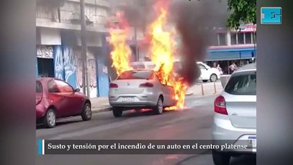 Susto y tensión por el incendio de un auto en el centro platense