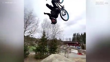 Rapaz de 11 anos falha mortal em bicicleta!