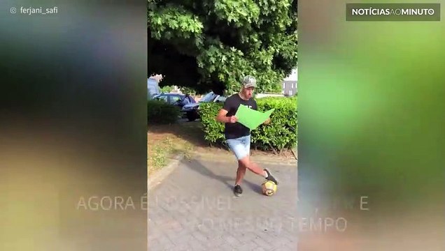 Jogar futebol, ler e fazer um cesto ao mesmo tempo? É possível!
