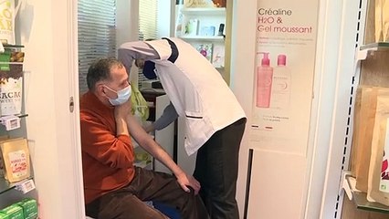 AstraZeneca: "No hay pruebas de riesgo agravado de trombos" con vacuna del covid-19