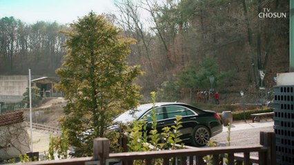 사촌 동생이에요~ 자연스럽게 위기 모면한 이태곤 TV CHOSUN 20210313 방송